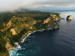 Guyangan Waterfall Nusa Penida