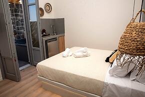 Aidani Luxurious Rooms