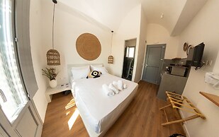 Aidani Luxurious Rooms