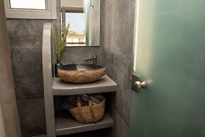 Aidani Luxurious Rooms