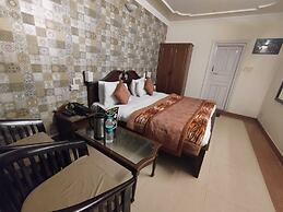 Hotel Aroma Nainital