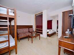 Hotel Aroma Nainital