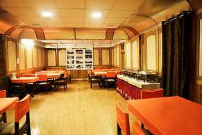 Hotel Aroma Nainital