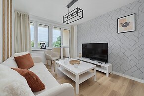 Bright & Stylish Gajowicka by Renters