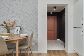 Bright & Stylish Gajowicka by Renters