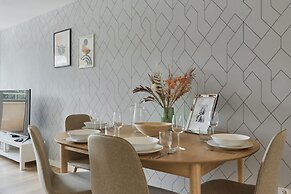 Bright & Stylish Gajowicka by Renters