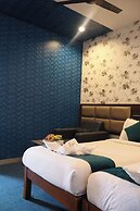 The Elite Hotel