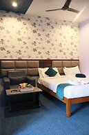 The Elite Hotel