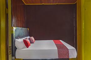 OYO 92225 Filadelfia Resto & Penginapan Near Benteng Moraya