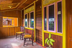 OYO 92225 Filadelfia Resto & Penginapan Near Benteng Moraya