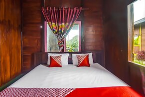 OYO 92225 Filadelfia Resto & Penginapan Near Benteng Moraya