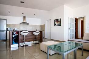 Zenith Apartment by DuHomes