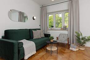 Stylish Apartment Nowolipie by Renters