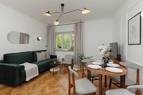Stylish Apartment Nowolipie by Renters