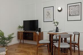 Stylish Apartment Nowolipie by Renters
