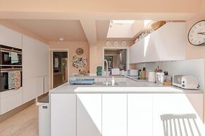 Beautiful Family-Friendly 3BD House - North Sheen