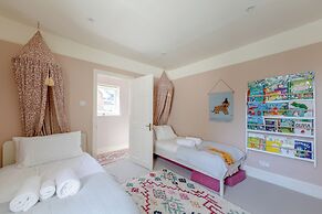 Beautiful Family-Friendly 3BD House - North Sheen