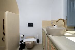 SantorOia Luxury Suites