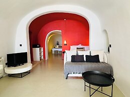 SantorOia Luxury Suites