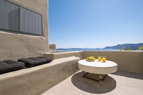 SantorOia Luxury Suites