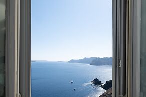 SantorOia Luxury Suites