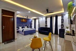 Hotel Noida Dreamz 144