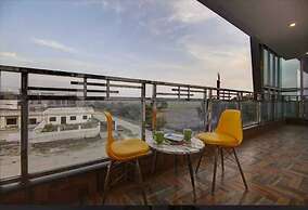 Hotel Noida Dreamz 144