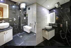 Hotel Noida Dreamz 144