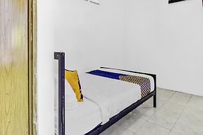 SPOT ON 90742 Kinanthy Homestay Syariah