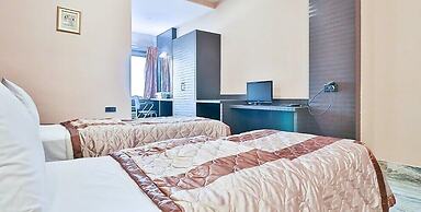 Hotel Radhika