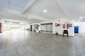 Palm Stay - Studios & Rooms