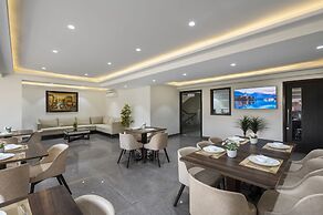 Palm Stay - Studios & Rooms