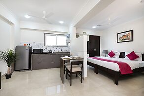 Palm Stay - Studios & Rooms