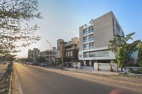 Palm Stay - Studios & Rooms