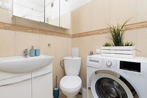 Apartment Komandorska by Renters