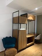 Pondy Heights - Suites and Studios