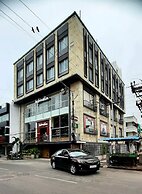 Pondy Heights - Suites and Studios