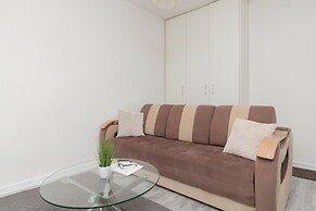 Studio for 4 Guests Gdynia by Renters