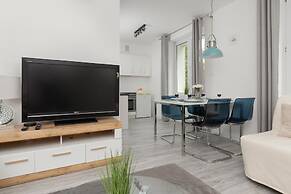 Studio for 4 Guests Gdynia by Renters