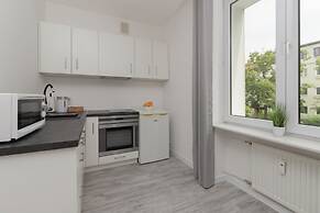 Studio for 4 Guests Gdynia by Renters