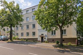 Studio for 4 Guests Gdynia by Renters