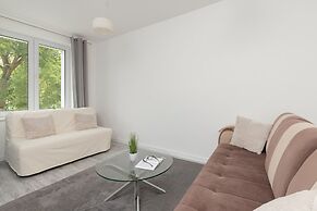 Studio for 4 Guests Gdynia by Renters