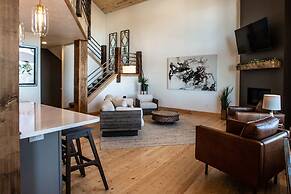 Missing Link Chalet at Terry Peak