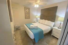 Gulf Village 201 1 Bedroom Condo by RedAwning