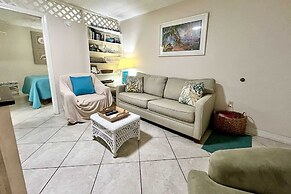 Gulf Village 201 1 Bedroom Condo by RedAwning