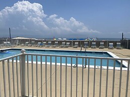 Gulf Village 201 1 Bedroom Condo by RedAwning