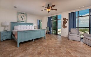 Phoenix West Ii 1817 4 Bedroom Condo by Redawning