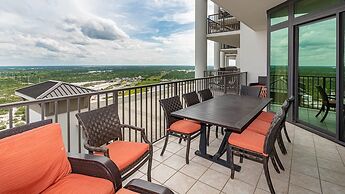 Phoenix West Ii 1817 4 Bedroom Condo by Redawning