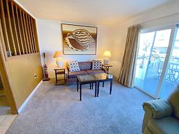 Gullway Townhouse 2823 3 Bedroom Townhouse by RedAwning