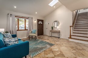 Margaret 5 Bedroom Home by RedAwning